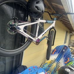 Crew Cb275 Wheelie Bike