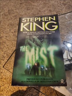 The Mist by Stephen King Paperback