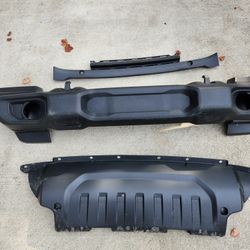 Jeep 2020 JLU Front Bumper Assembly With Fog Lights