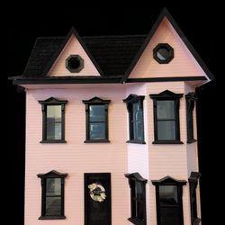 Dollhouse 