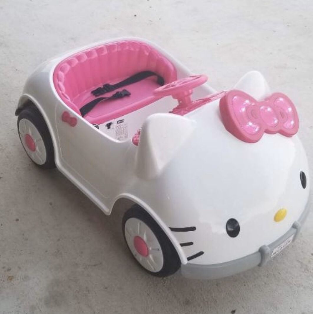 Hello Kitty 6V Battery Powered Ride On Car