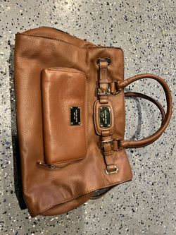 Micheal Kors Purse And Wallet