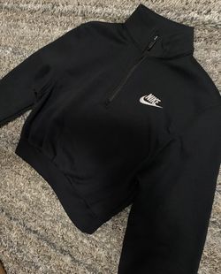 New Kids Nike Size Small 
