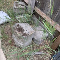 Large 1 1/2 Foot Wide, Retaining Wall Bricks