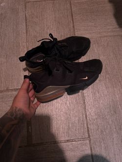 Women's Air Max Infinity Casual Sneakers