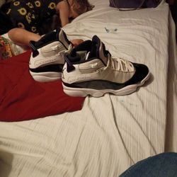 Purple Black & White Men's Jordan's 