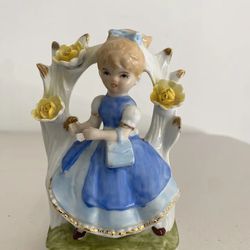 VINTAGE 5" Porcelain Flower Girl Figurine W/Blue Purse Gold Trim KOREA