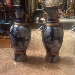 Blue Flower And Gold Vases
