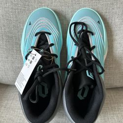 Adidas Unisex-Big Kid Dame X Basketball