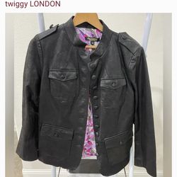 Womens leather jacket (size XL)NEW