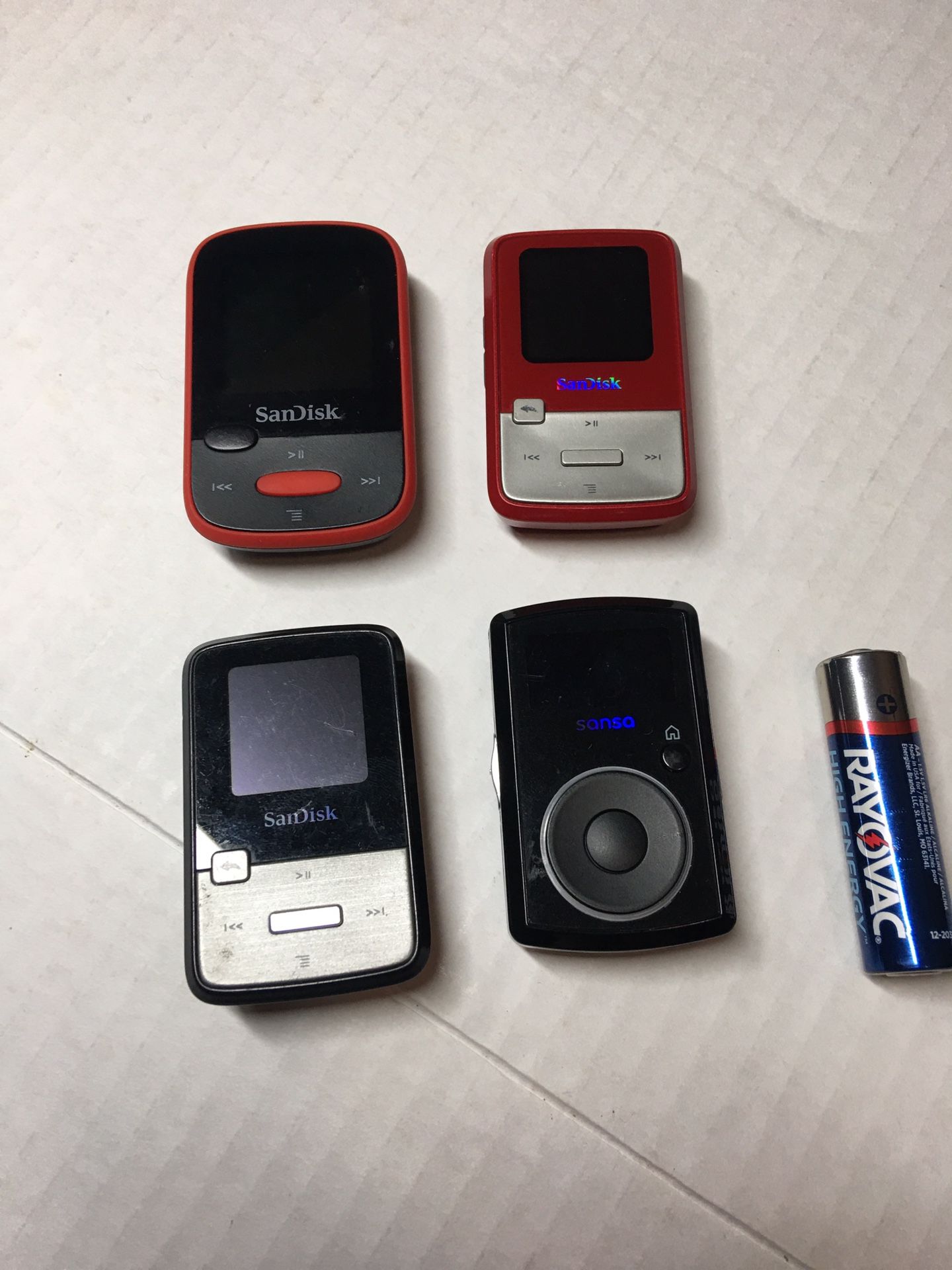 4 Sandisk Mp3 Device Rechargables