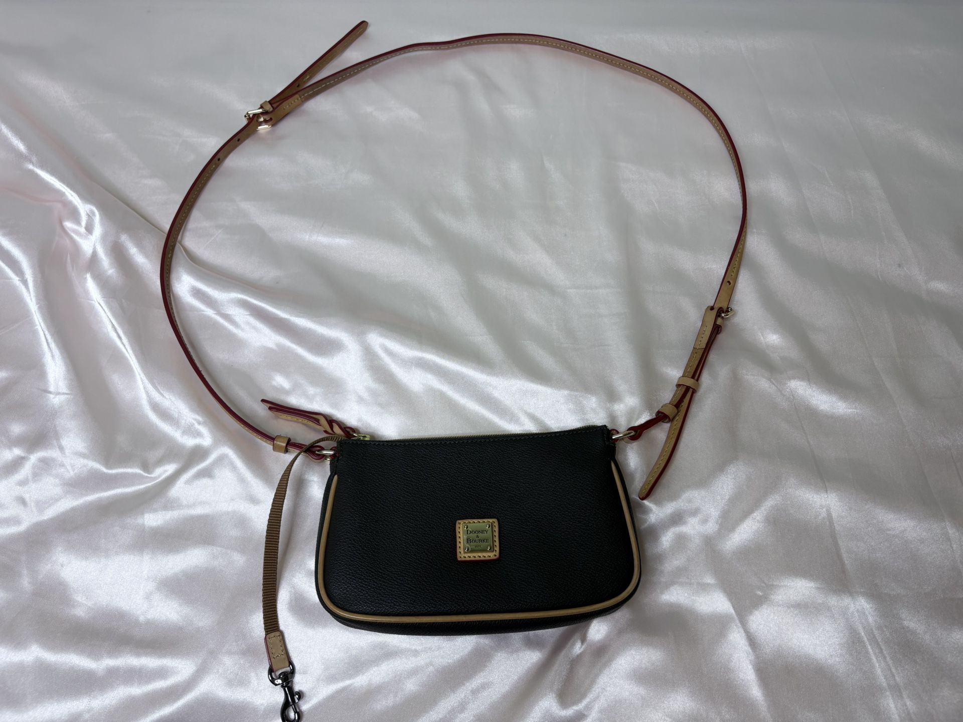 Dooney And Bourke Small Bag 