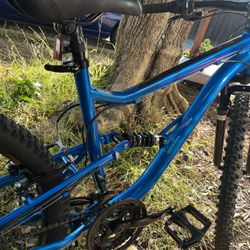 Mongoose Limestone 26” Bike 