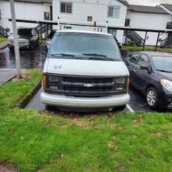 2002 Chevrolet Express