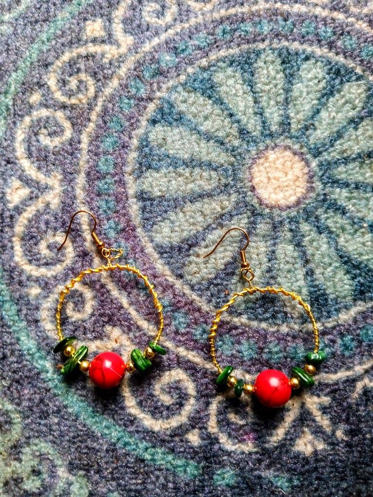Red Turquoise Bead Dangled Earrings With Gemestones 