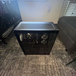 CyberPowerPC - Gamer Xtreme Gaming Desktop - Intel Core i5-14400F - 16GB Memory - NVIDIA GeForce RTX 5060 8GB - 1TB PCIe 4.0 SSD - Black