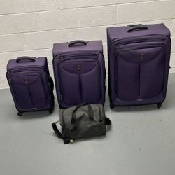 TravelPro Luggage set
