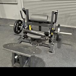 Hip Thrust Machine (not including plates) | PERFORMANCE SERIES I Vesta Fitness $1,600+tax