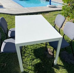 Dining set with Chairs
