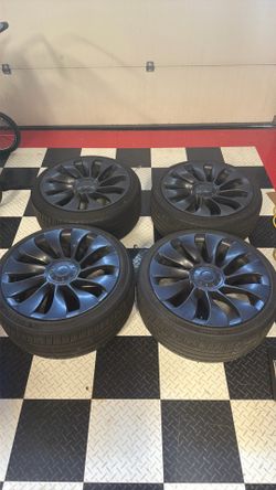 Tesla wheels 21” turbine