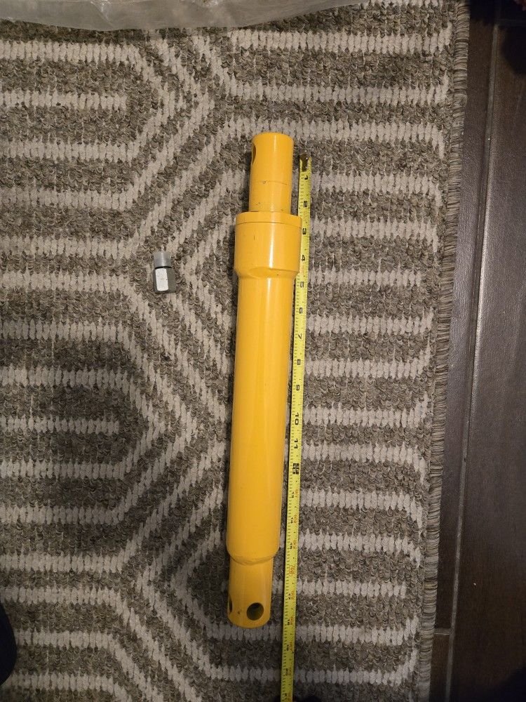 Meyer Plow Cylinder 17.5 Inches
