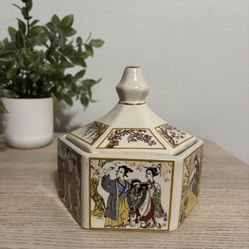 Vintage Toyoki Japanese Porcelain Trinket Box