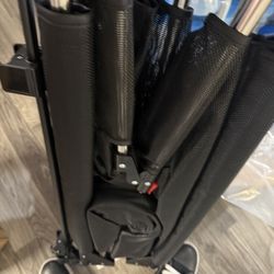 Deformable Folding Gate