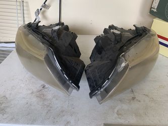 BMW E90 OEM Headlights 328xi 335