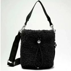 Lululemon Sherpa Fleece Bucket Bag