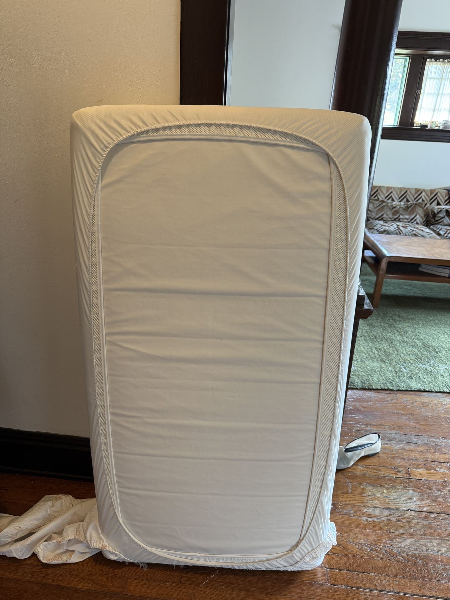 Naturpedic Crib Organic Mattress Like new