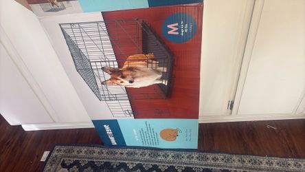 Brand New In Box Medium Dog Kennel.