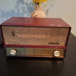 Vintage 1958 Zenith Maroon Radio FIRM