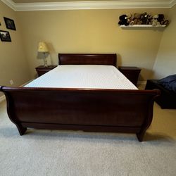King Sleigh Bedroom Set - 6 Pieces
