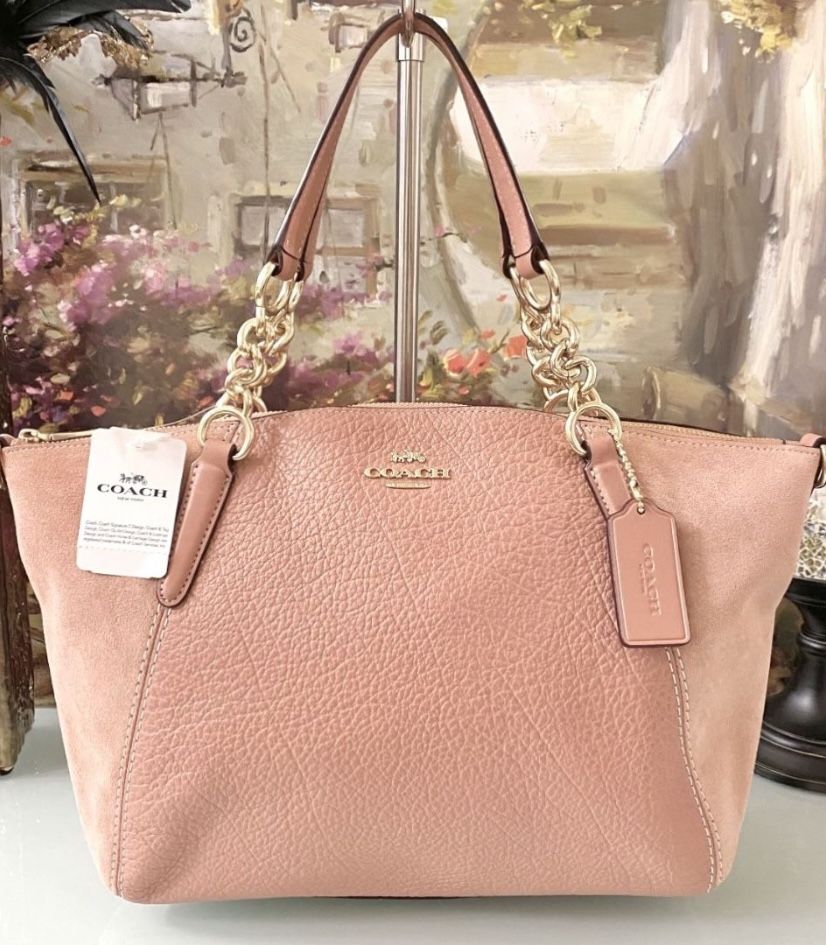 Pink coach purse and wallet for Sale in Beaumont, CA - OfferUp