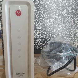 Motorola Surfboard 6141 Cable Modem (Compatible with Xfinity)