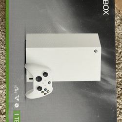 Xbox One X (Like New)