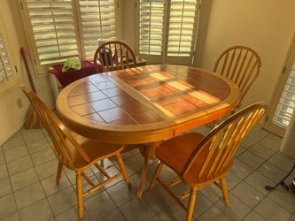 Oval Tile-Top Dining Table with 4 Chairs
