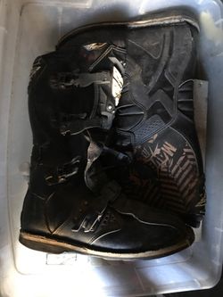 Riding boots