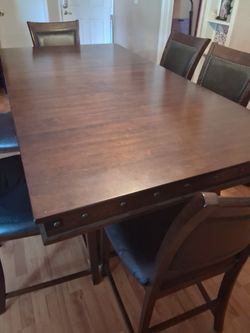 Very nice table.