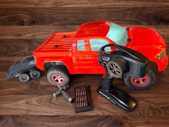 Traxxas RC Tundra Truck