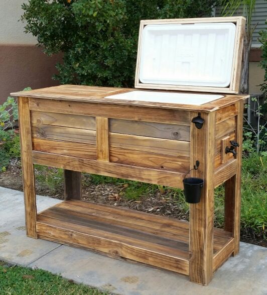 Rustic table cooler