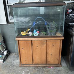 Vintage 50 Gallon Tank, Stand And Lid. 