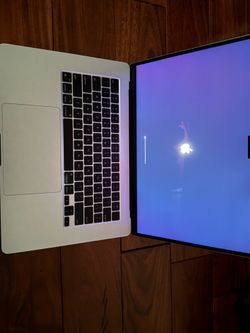 15” M3 Macbook Air 24GB RAM 512GB SSD