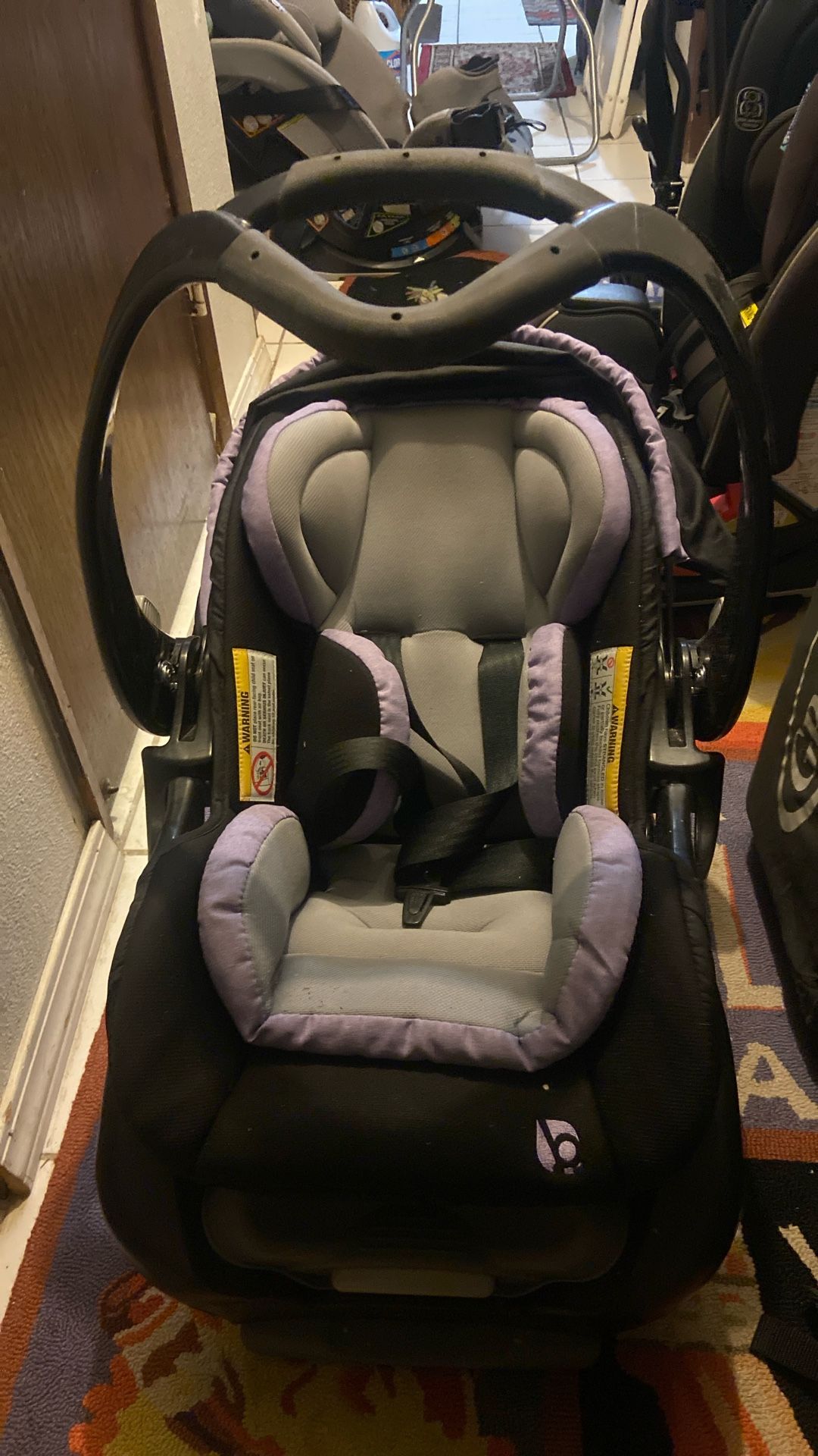 Baby Car Seat W/ Easy Connect Vase Price 24 Condition Clean 