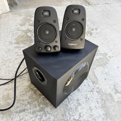 Logitech Z623 2.1 Speaker System, 2 Satellite Speakers, 7" Bass Reflex Subwoofer