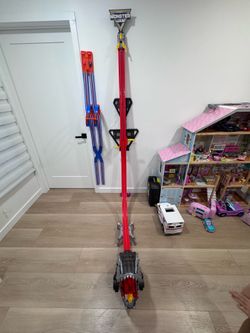 Monster Jam ThunderROARus Drop Playset, Over 6 Feet Tall