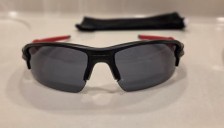 Oakley Flak 2.0 Red And Black Color