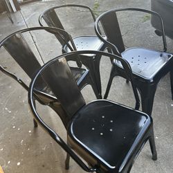 Nice black metal chairs ( inside or outside