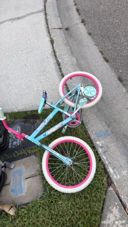 Girls bike