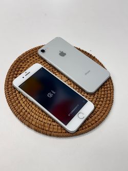 🚀🔥 Best Deals in Town! Apple  iPhone 8 - Smartphone